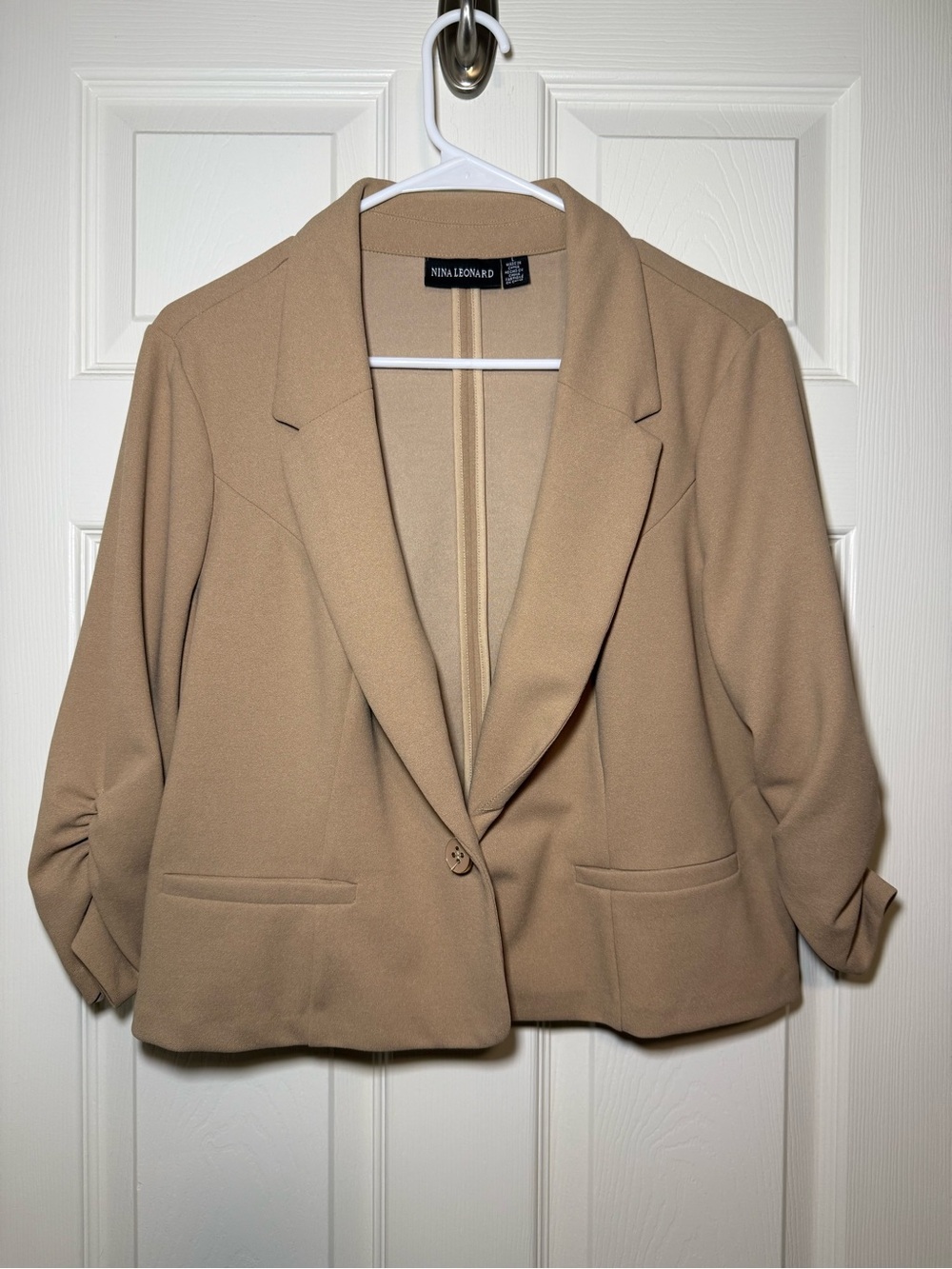 Nina Leonard Camel Cropped Single-Button Blazer